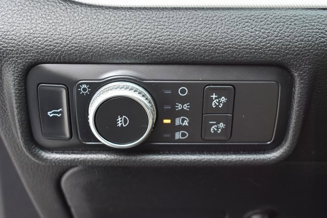 Used 2020 Ford Explorer XLT w/ Equipment Group 202A image 16