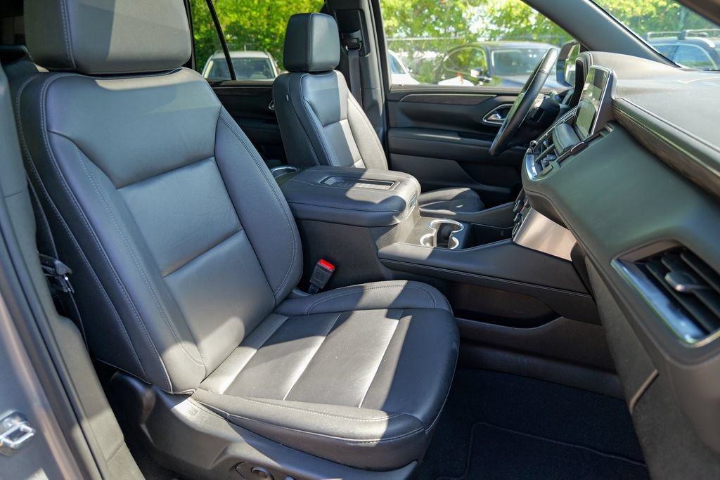 Used 2023 Chevrolet Tahoe LT w/ Luxury Package AWD/4WD image 38