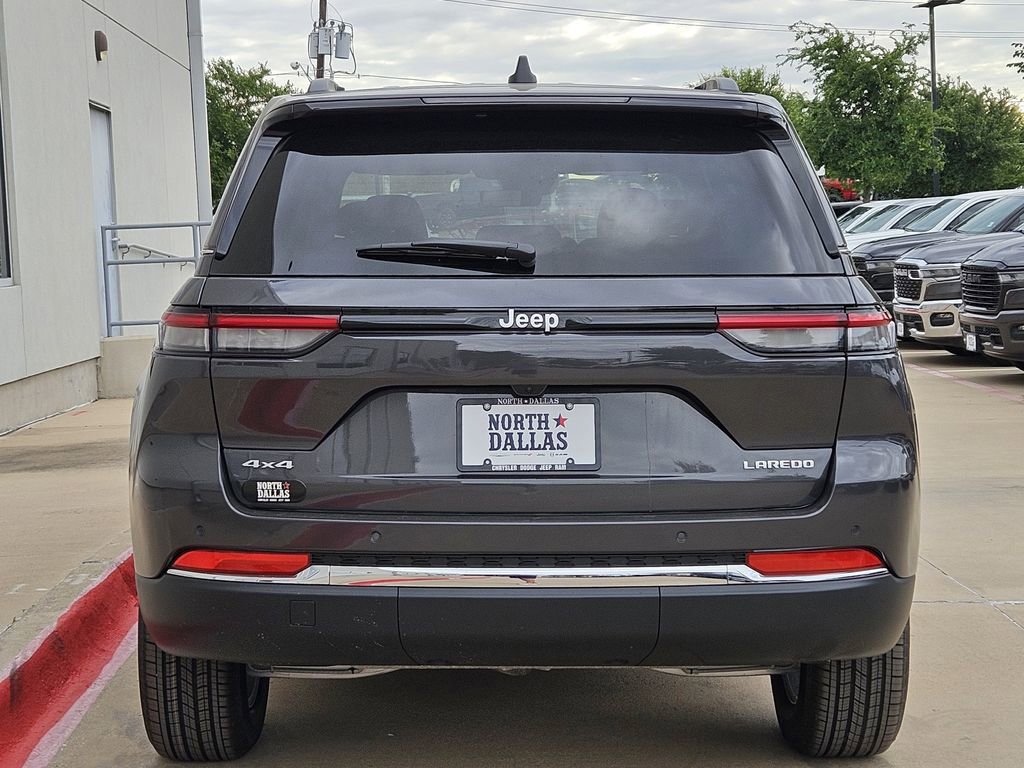 New 2026 Jeep Grand Cherokee Laredo X AWD/4WD image 4