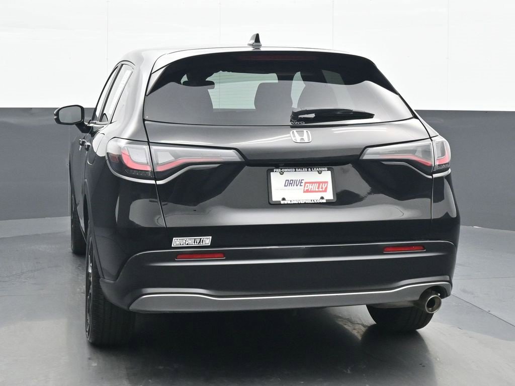 Used 2023 Honda HR-V Sport image 5