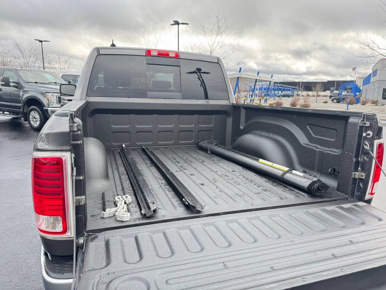 Used 2017 RAM 1500 Laramie image 8