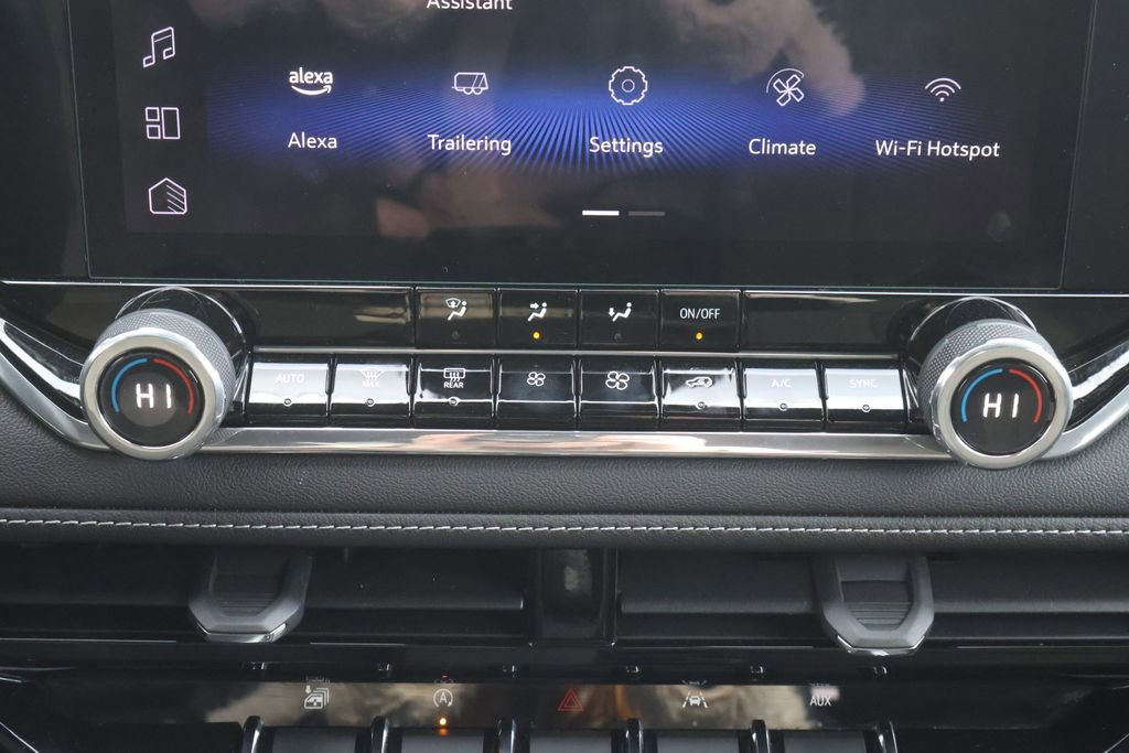 Certified 2024 Chevrolet Colorado LT w/ LT Convenience Package image 21