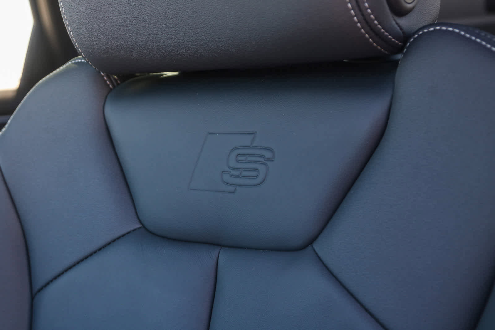 Used 2025 Audi Q3 2.0T Premium w/ Convenience Package image 42