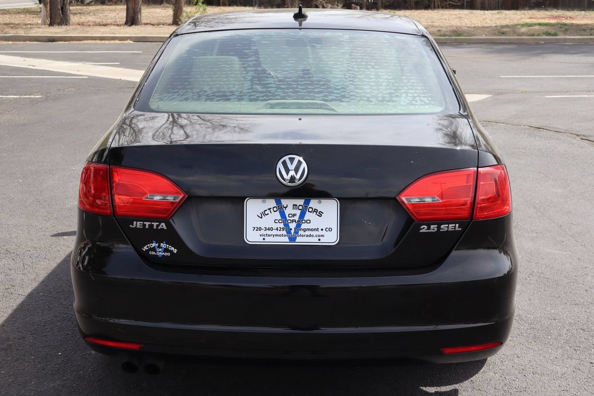 Used 2012 Volkswagen Jetta SEL FWD image 6