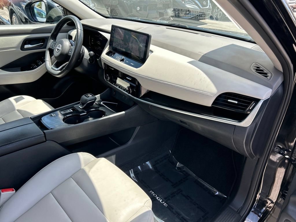 Certified 2024 Nissan Rogue SL FWD image 45