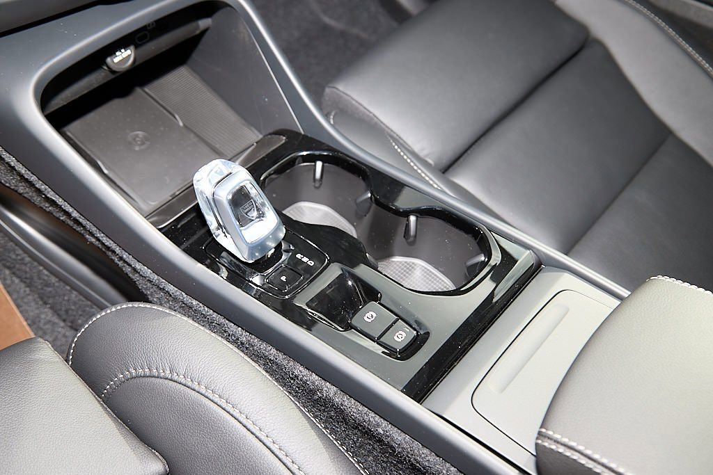 New 2026 Volvo XC40 B5 Ultra w/ Climate Package image 17