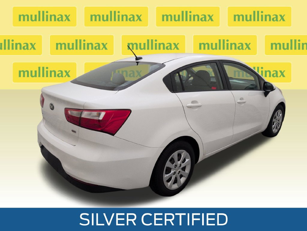 Used 2017 Kia Rio LX w/ Power Package FWD image 3
