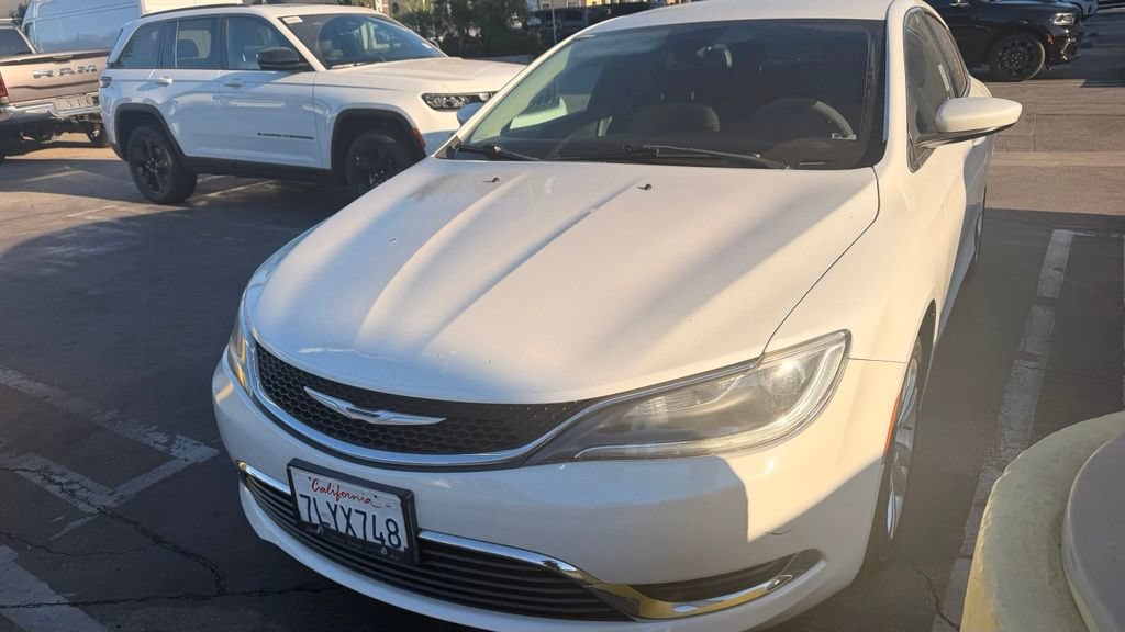 Used 2015 Chrysler 200 Limited w/ Convenience Group FWD image 2