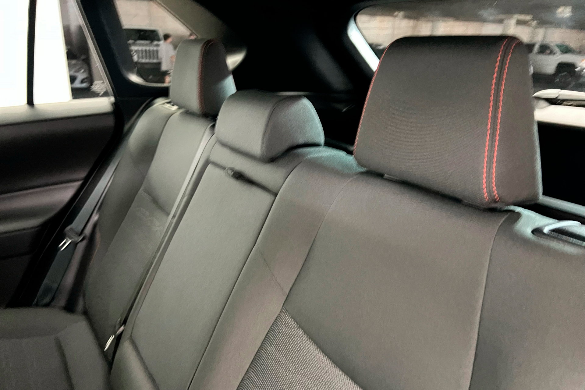 Used 2025 Toyota RAV4 SE w/ Weather & Moonroof Package image 19