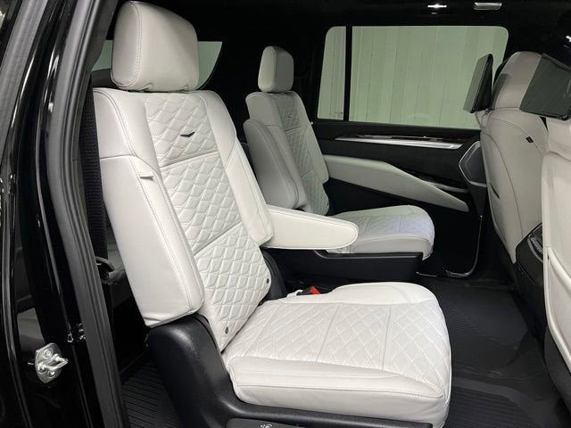 New 2026 Cadillac Escalade ESV Platinum Sport image 18