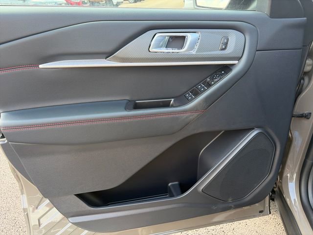New 2026 Ford Explorer ST-Line AWD/4WD image 18