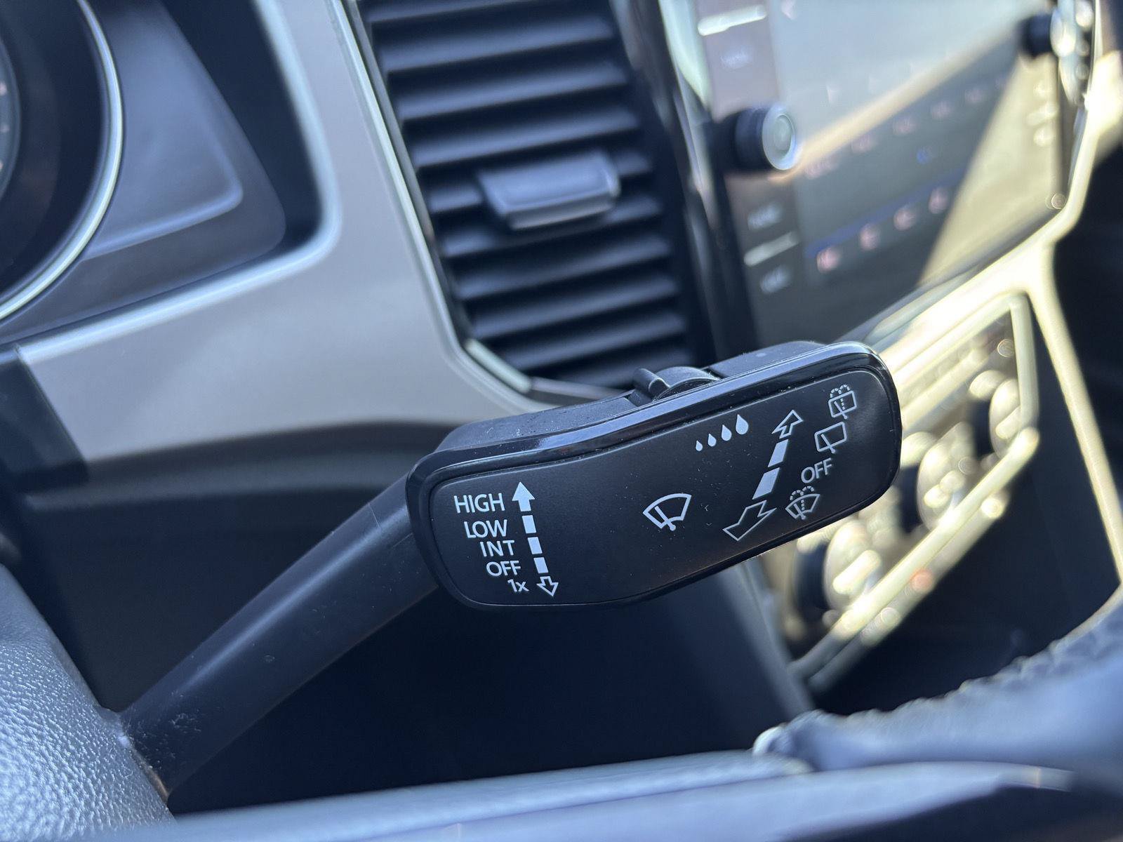 Used 2019 Volkswagen Atlas SEL AWD/4WD image 29