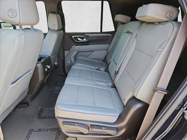 Certified 2022 GMC Yukon SLT w/ SLT Premium Package AWD/4WD image 25