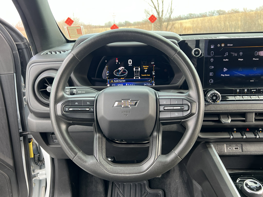 Used 2023 Chevrolet Colorado Trail Boss image 28