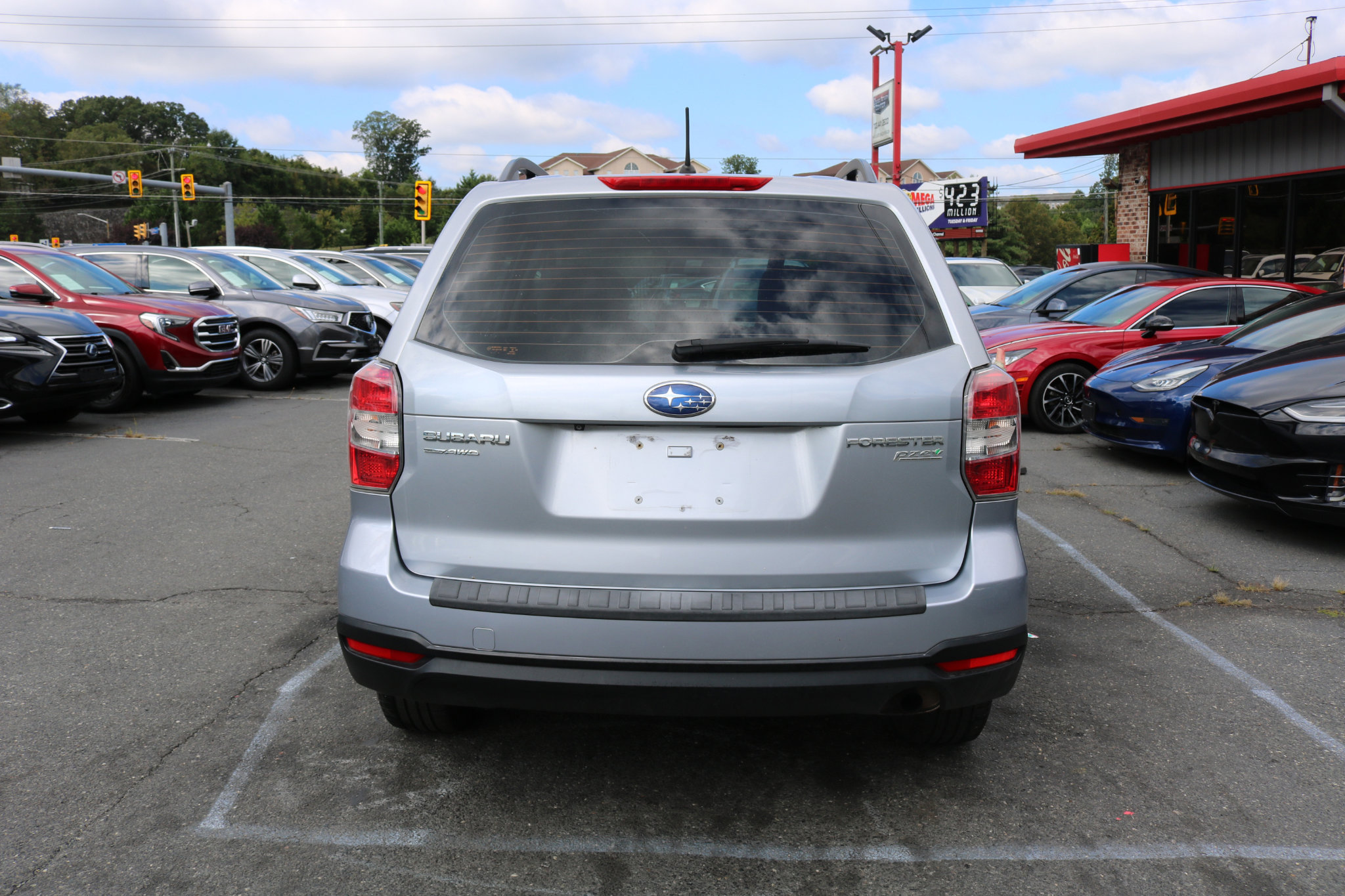Used 2015 Subaru Forester 2.5i w/ Alloy Wheel Package image 3