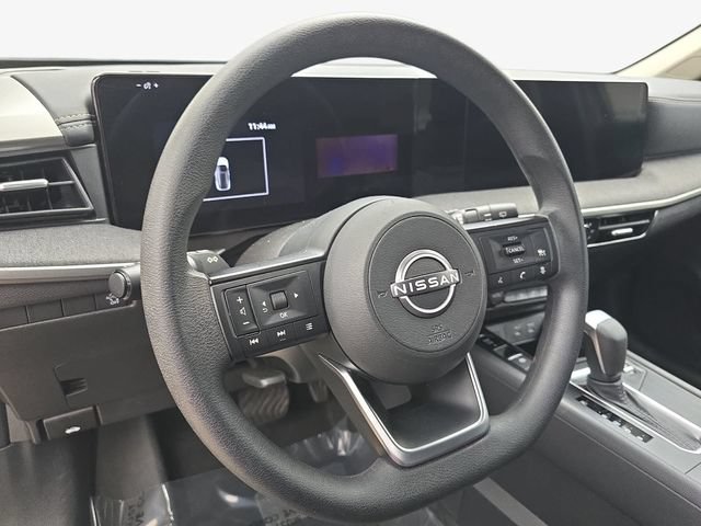 Used 2026 Nissan Kicks SV FWD image 16