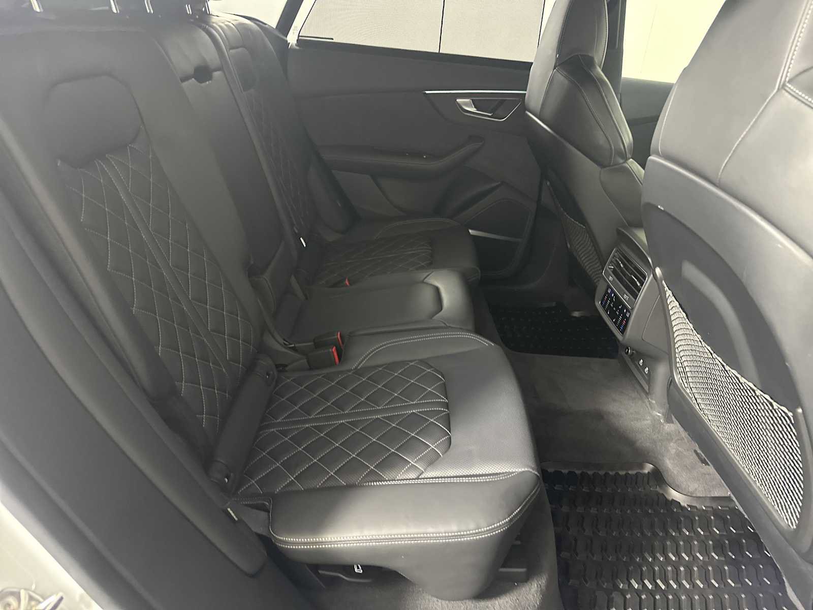 Used 2023 Audi SQ8 Prestige AWD/4WD image 18
