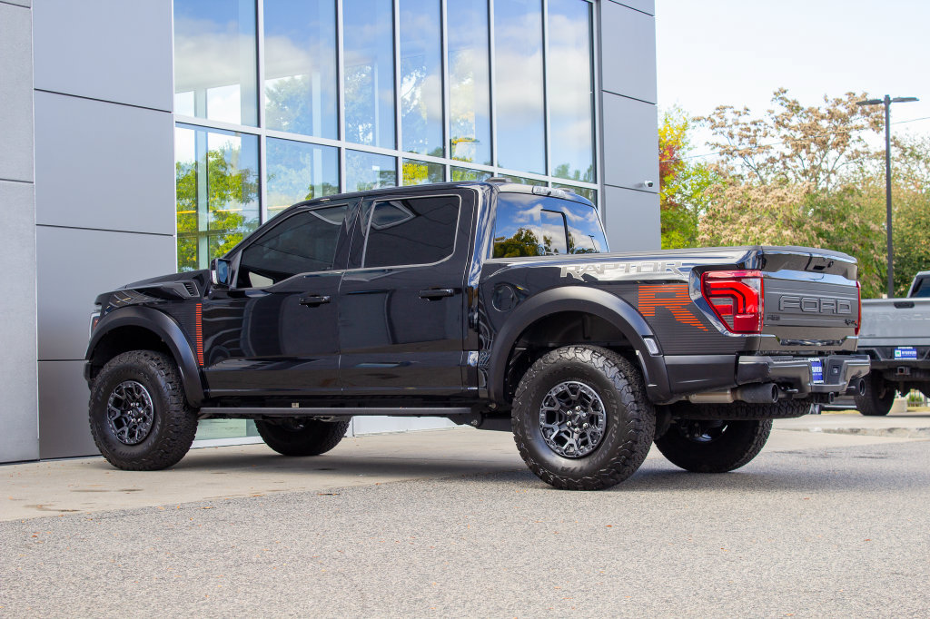 Used 2025 Ford F150 Raptor w/ Equipment Group 803A Raptor R AWD/4WD image 8