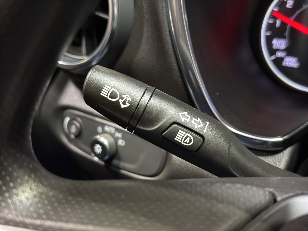 Used 2023 Chevrolet Blazer LT w/ Driver Confidence Package image 25