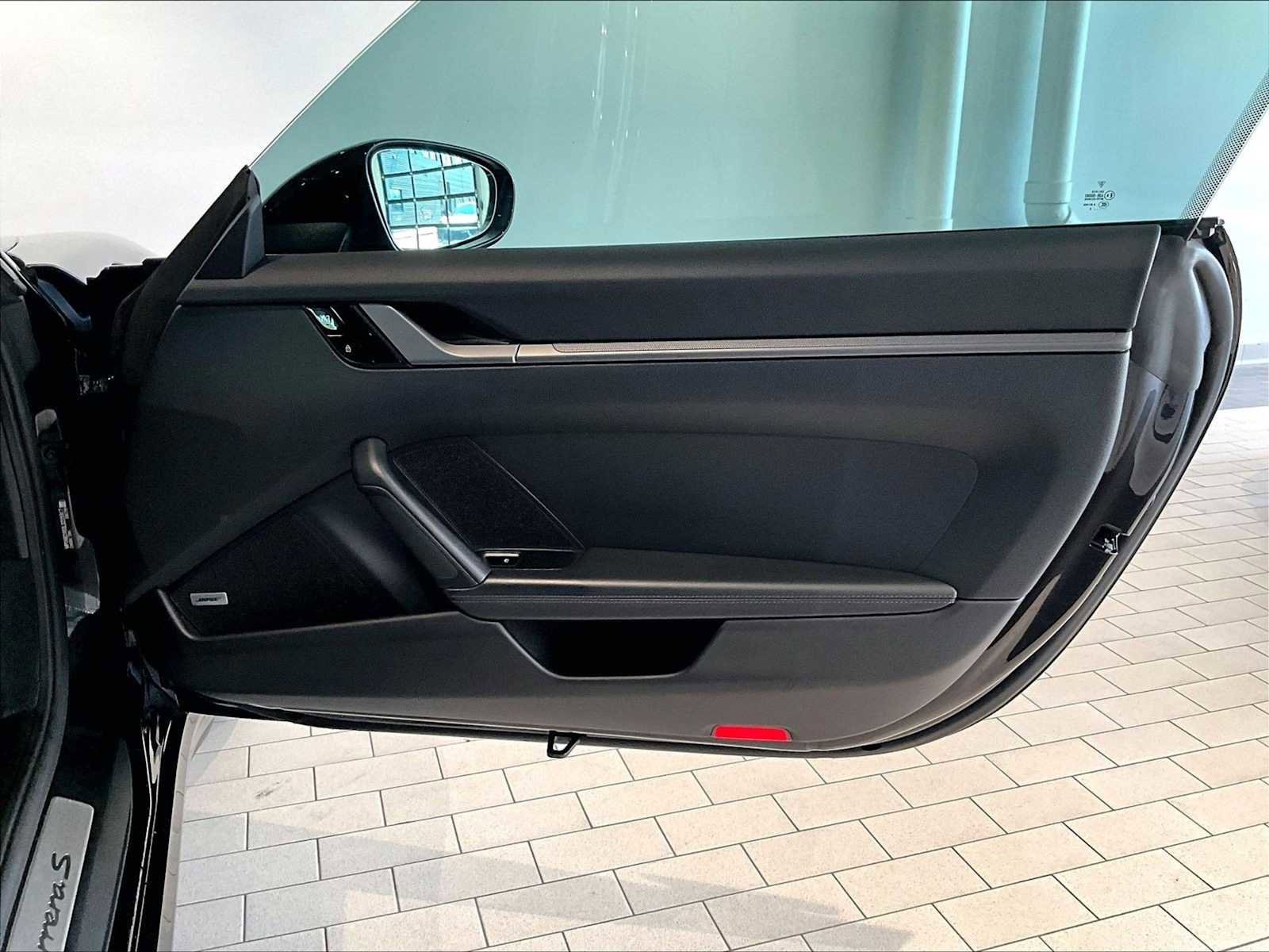 Used 2020 Porsche 911 Carrera S image 27