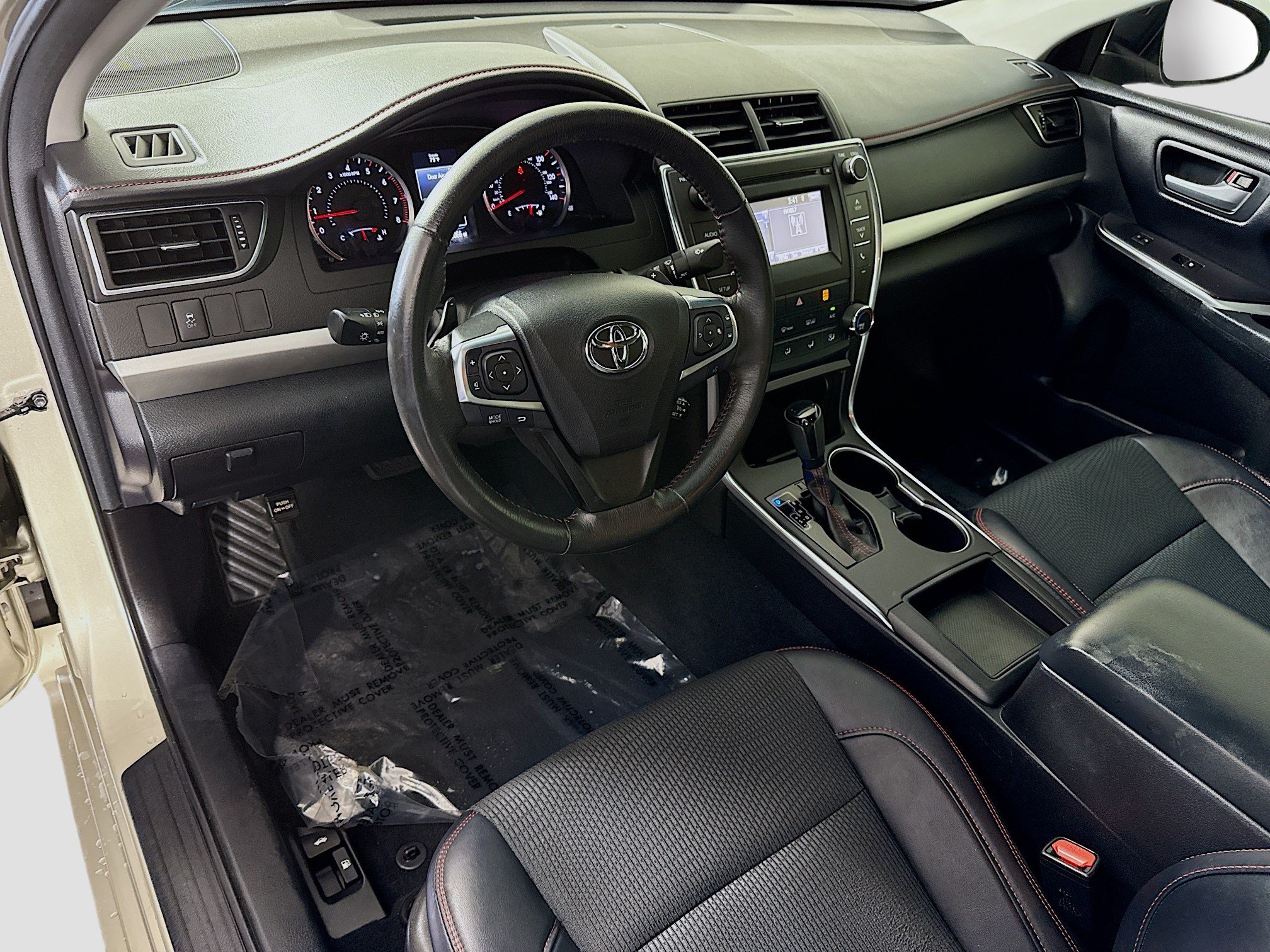 Used 2017 Toyota Camry SE FWD image 22
