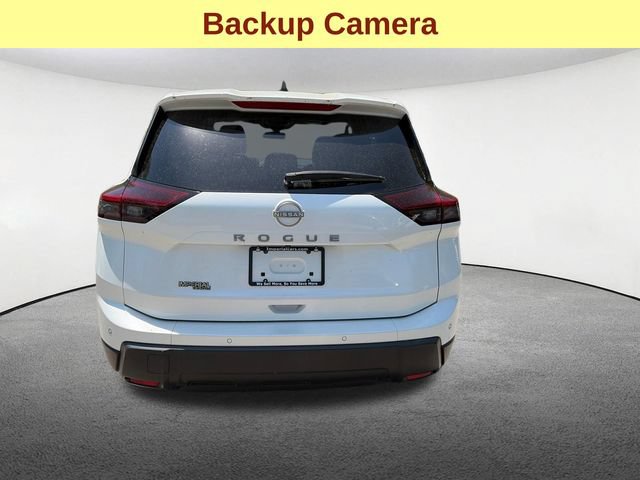 Used 2024 Nissan Rogue S AWD/4WD image 7