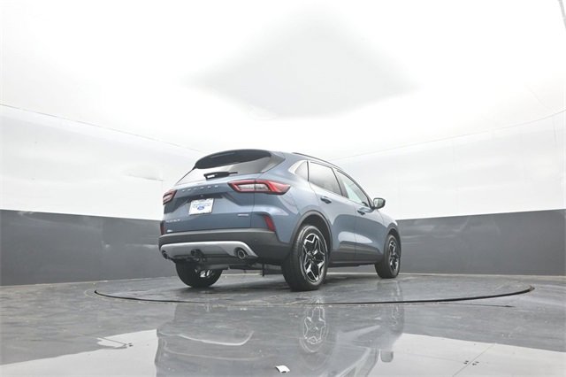 New 2026 Ford Escape Platinum w/ Premium Technology Package image 33