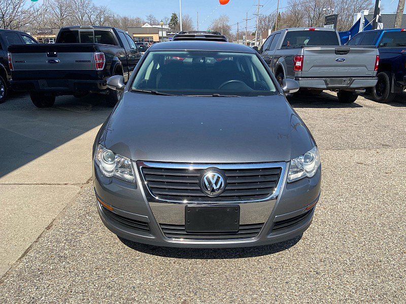 Used 2008 Volkswagen Passat 2.0T image 7