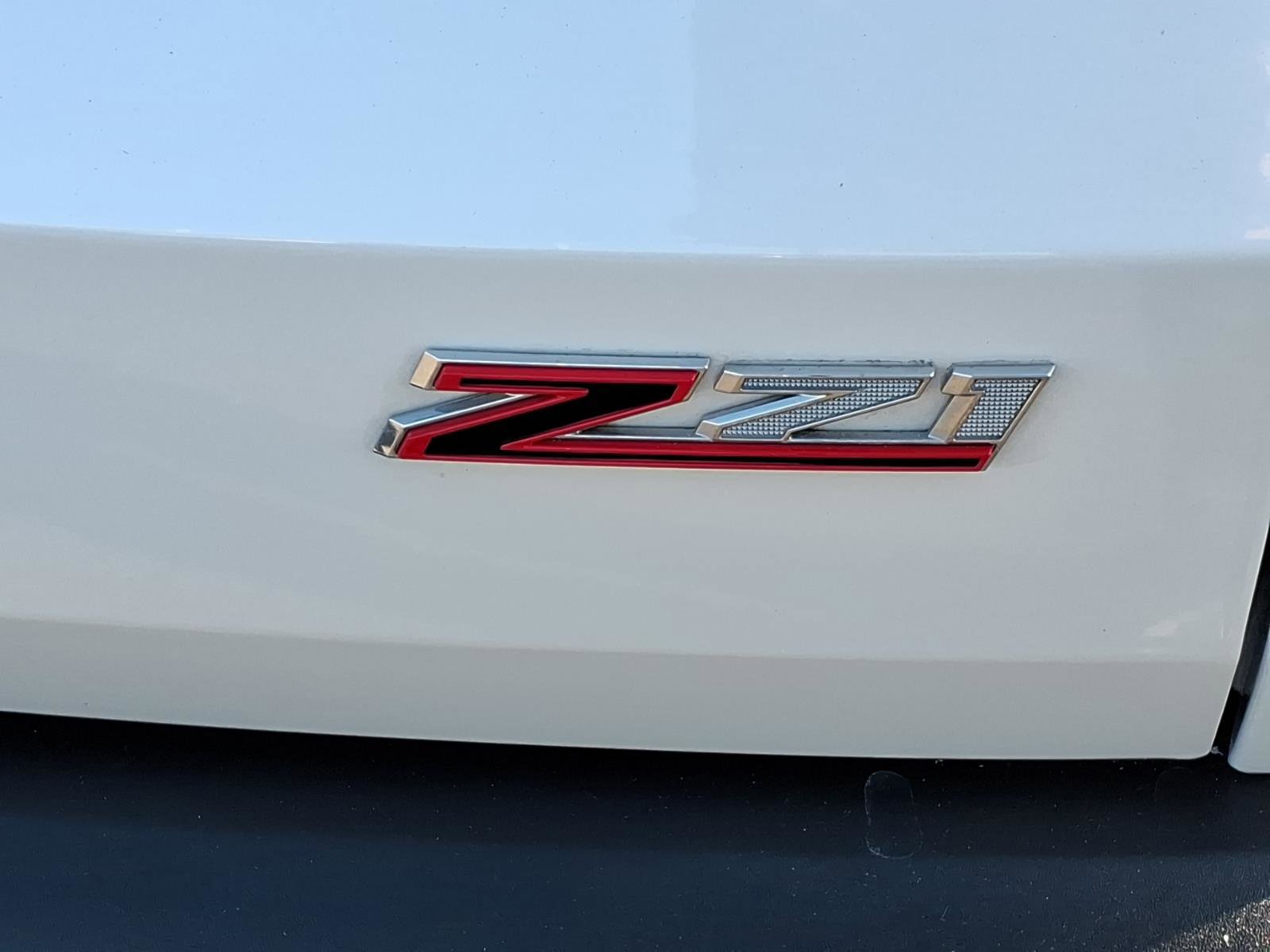 Certified 2025 Chevrolet Traverse Z71 w/ Driver Confidence Package AWD/4WD image 18
