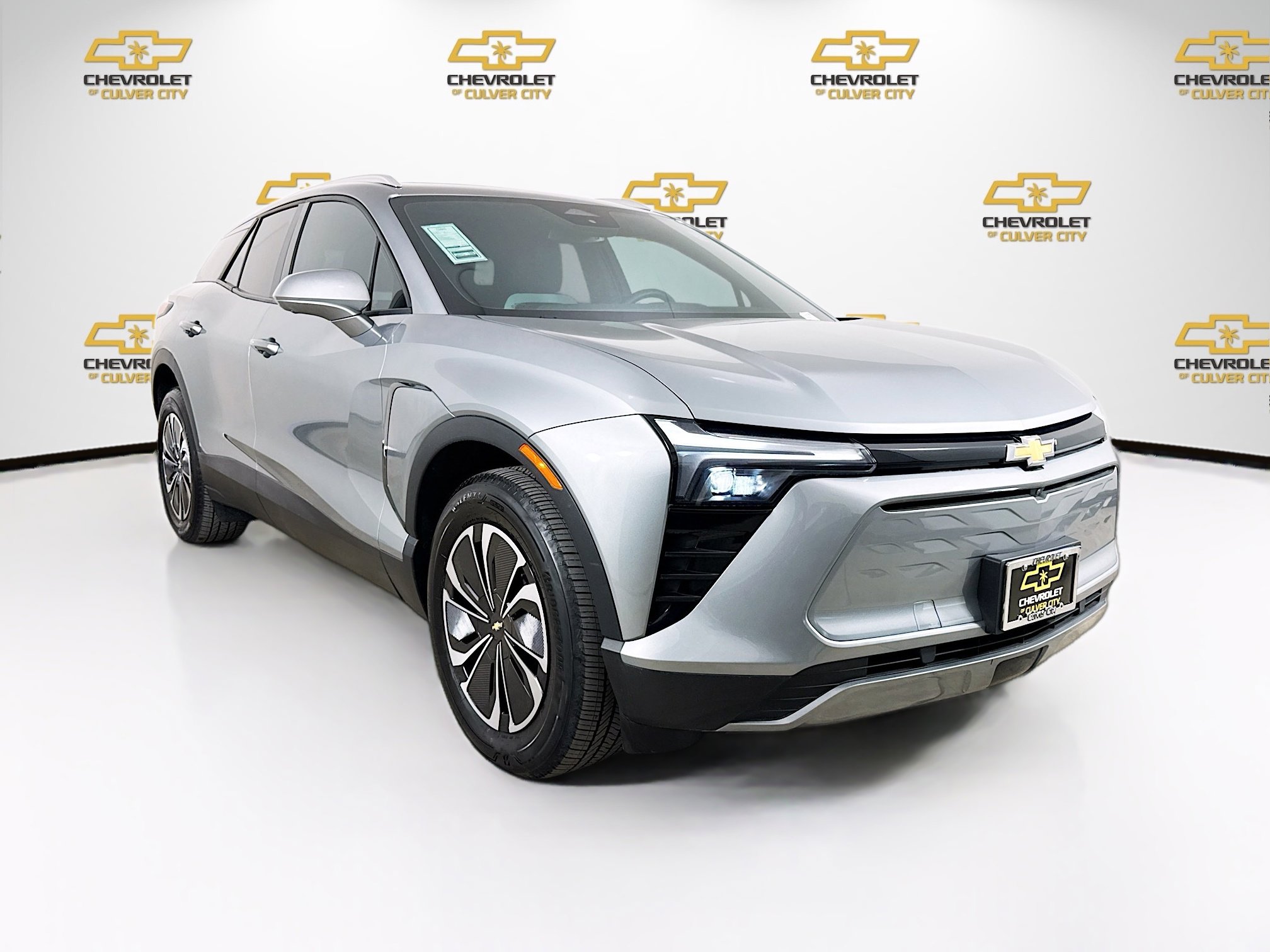 Used 2024 Chevrolet Blazer EV LT image 1