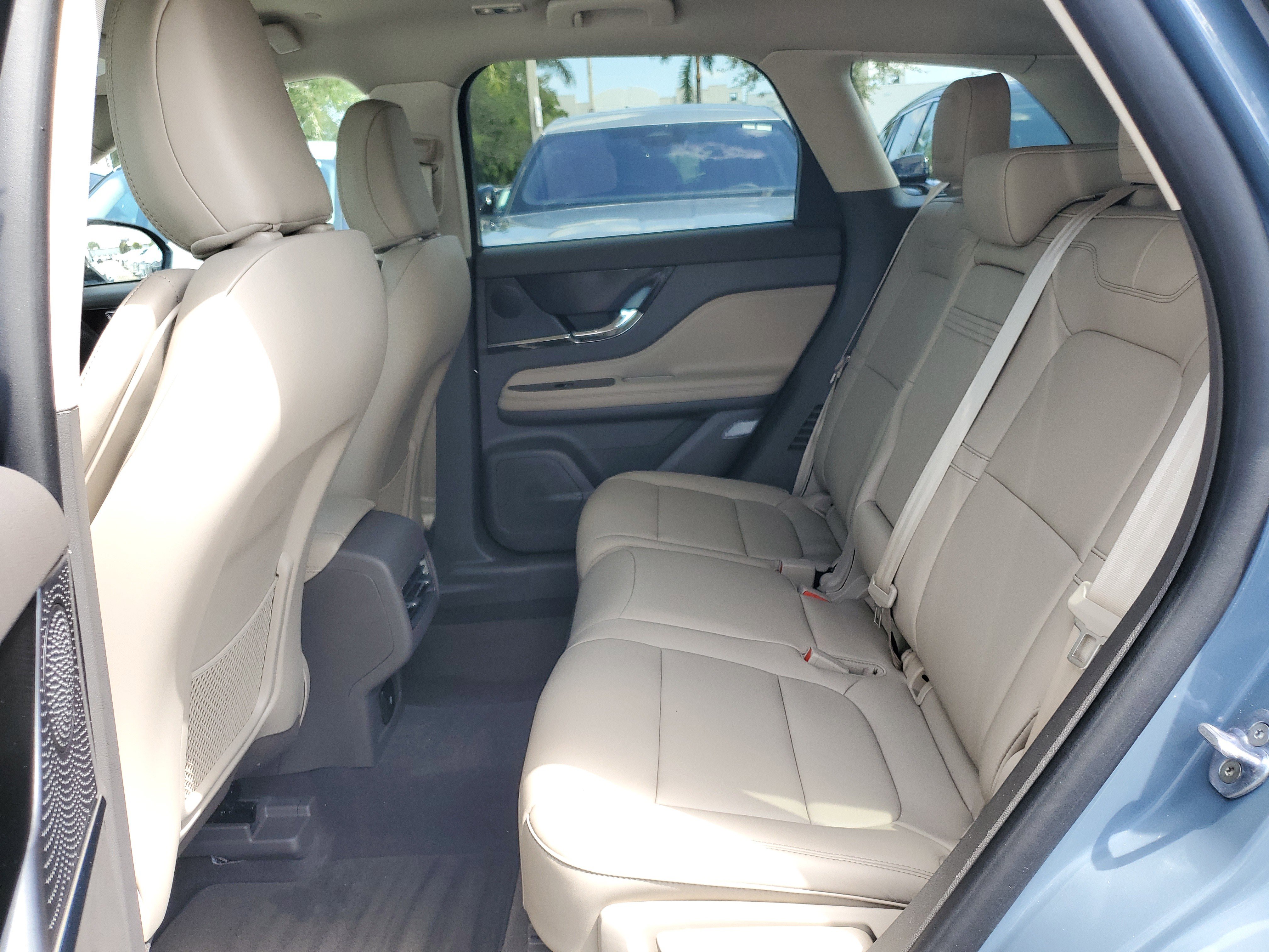 Certified 2024 Lincoln Corsair FWD image 10