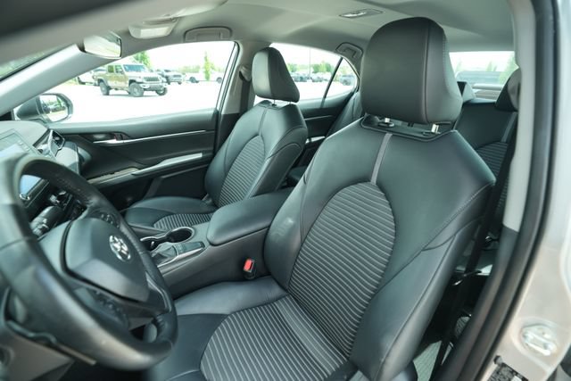 Used 2023 Toyota Camry SE FWD image 39