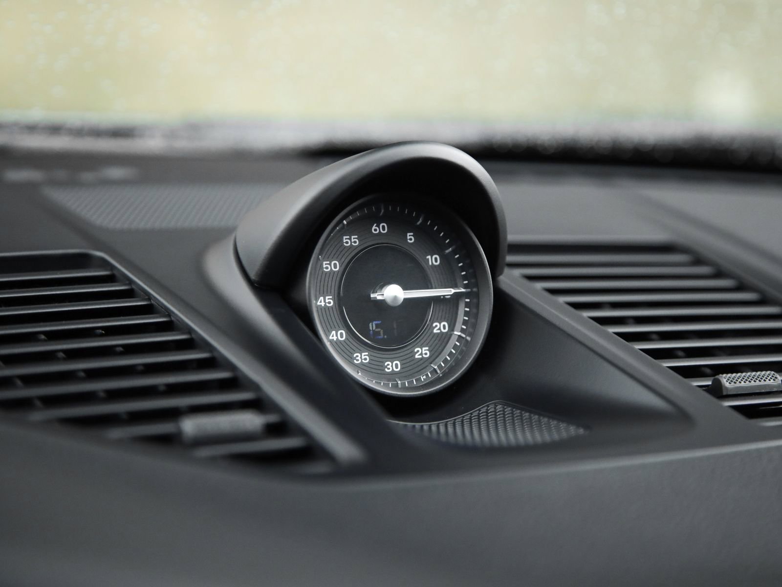 Certified 2020 Porsche 911 Carrera RWD image 24