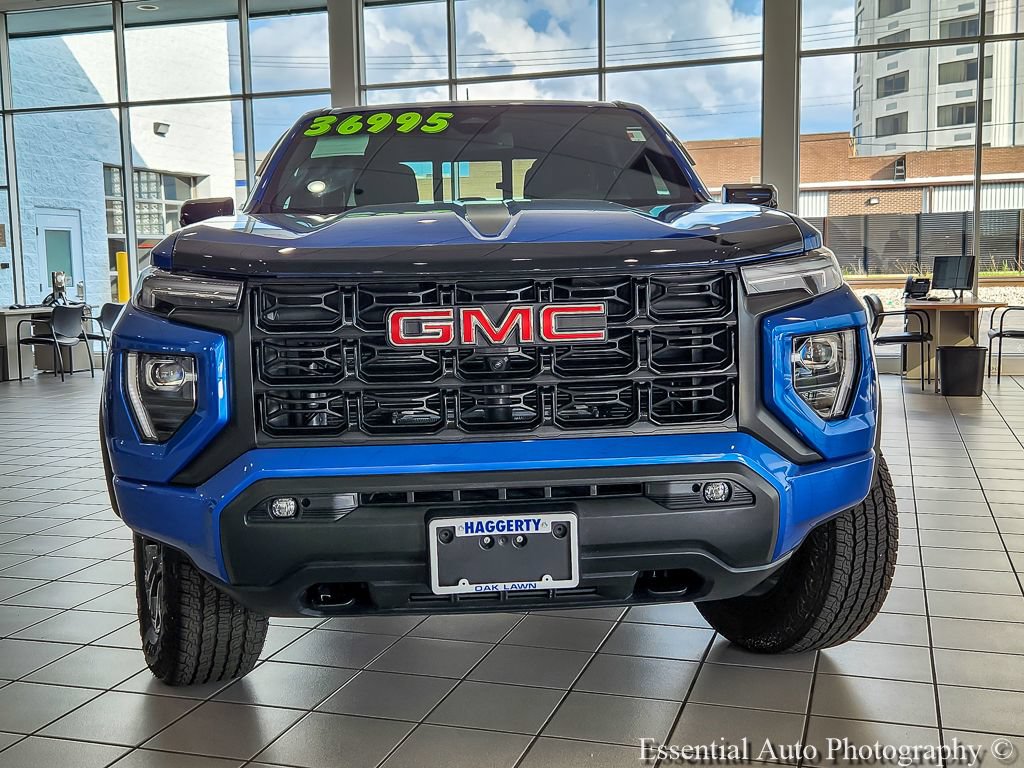 Used 2024 GMC Canyon Elevation w/ Elevation Premium Package RWD image 4