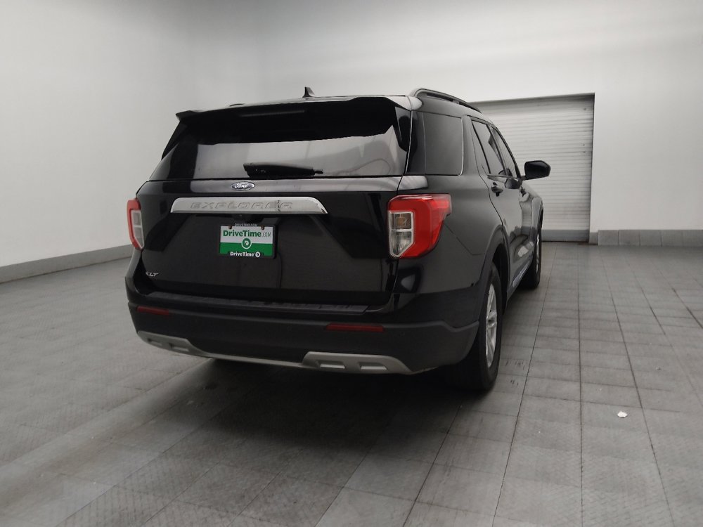 Used 2024 Ford Explorer XLT w/ Equipment Group 202A RWD image 9