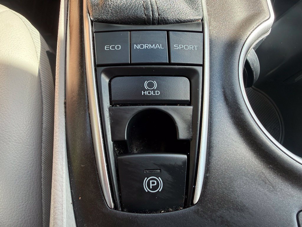 Used 2021 Toyota Camry XLE AWD/4WD image 22