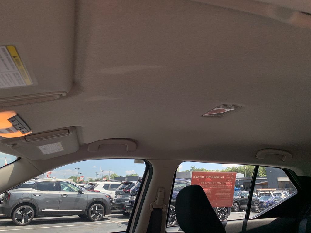 Used 2025 Nissan Kicks Play S FWD image 27
