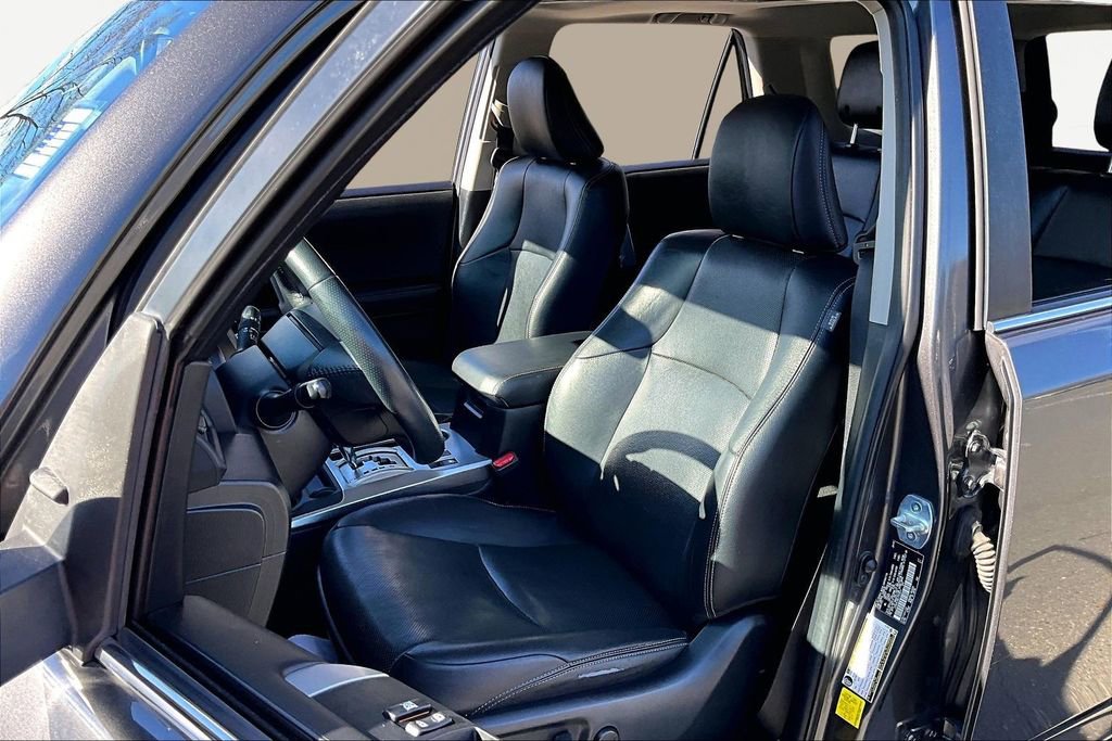 Used 2020 Toyota 4Runner Limited image 17