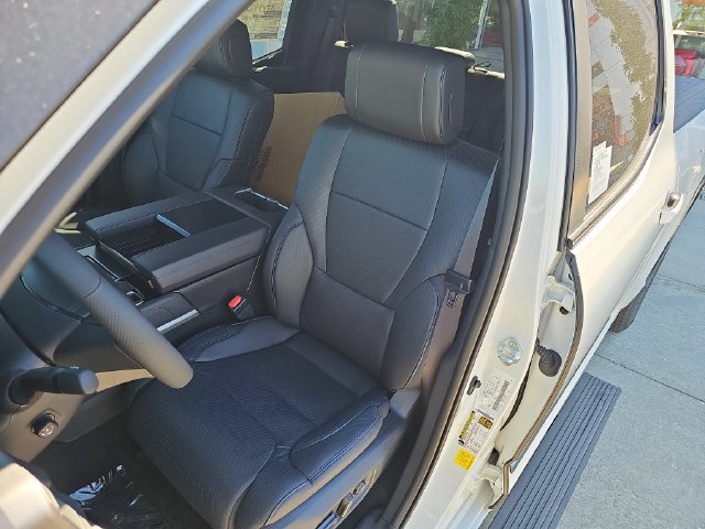 New 2026 Toyota Tundra Platinum AWD/4WD image 9