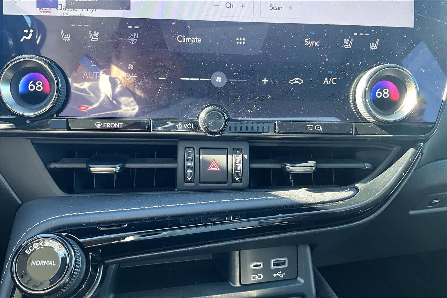 Used 2023 Lexus NX 350 AWD image 35