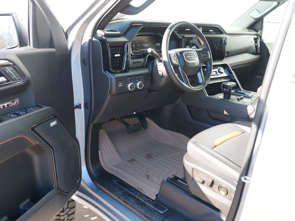 Used 2024 GMC Sierra 1500 AT4 w/ AT4 Premium Package image 16