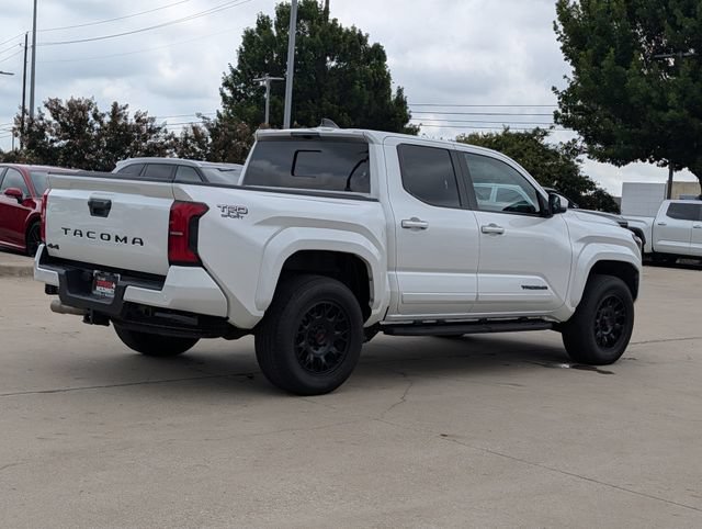 Used 2024 Toyota Tacoma TRD Sport w/ TRD Sport Upgrade Package AWD/4WD image 5