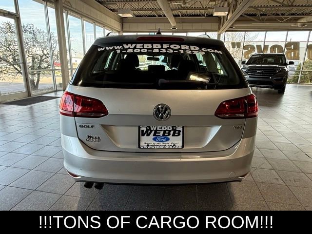 Used 2016 Volkswagen Golf S image 7