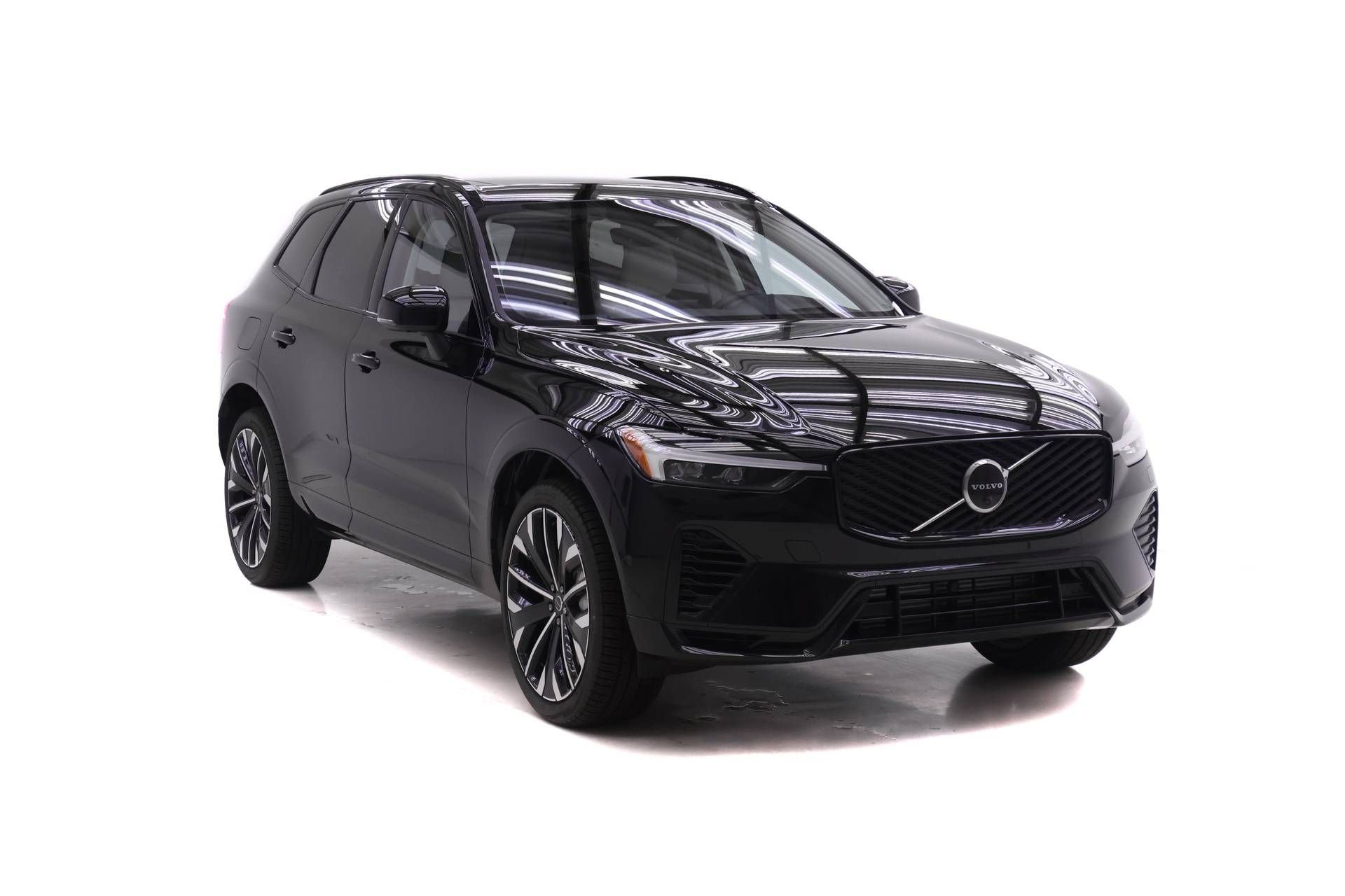 New 2026 Volvo XC60 T8 Ultra w/ Protection Package Premier AWD/4WD image 2