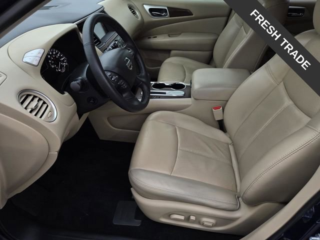 Used 2018 Nissan Pathfinder Platinum w/ Cargo Package FWD image 21