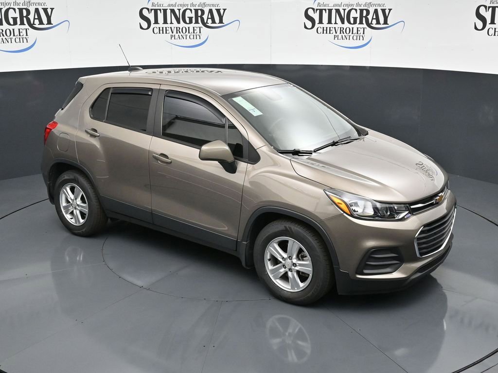 Used 2021 Chevrolet Trax LS w/ Tint and Cruise Package image 9