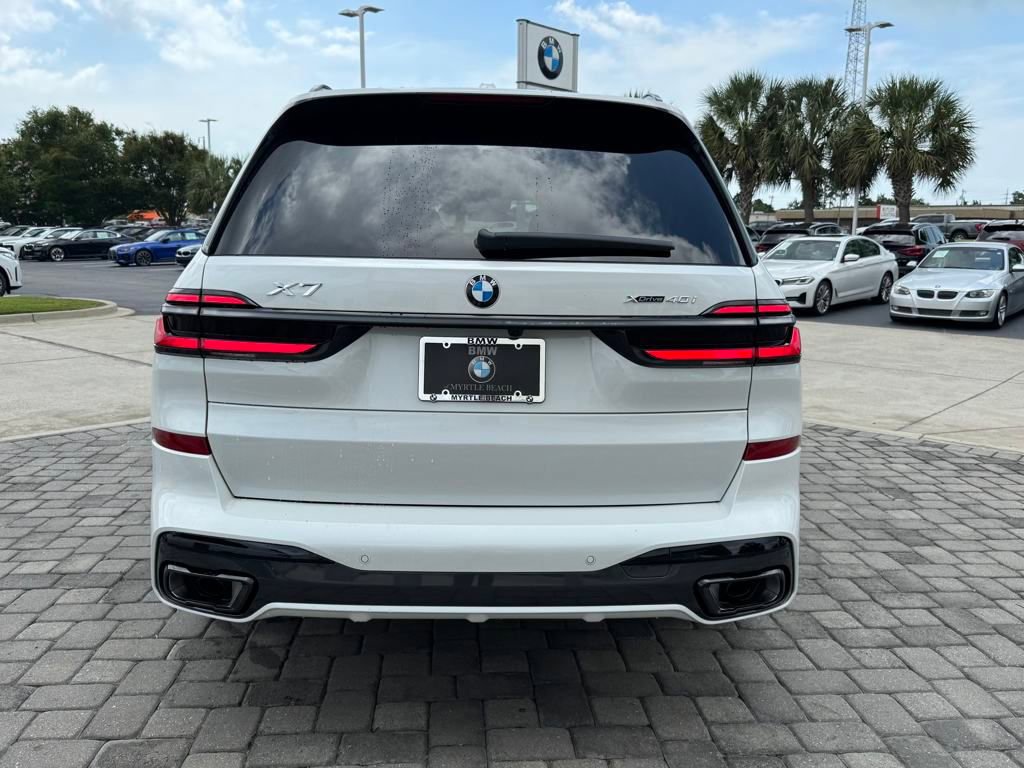 Used 2026 BMW X7 xDrive40i w/ M Sport Package image 10