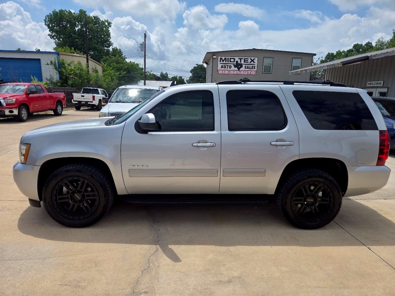 Used 2014 Chevrolet Tahoe LS RWD image 4