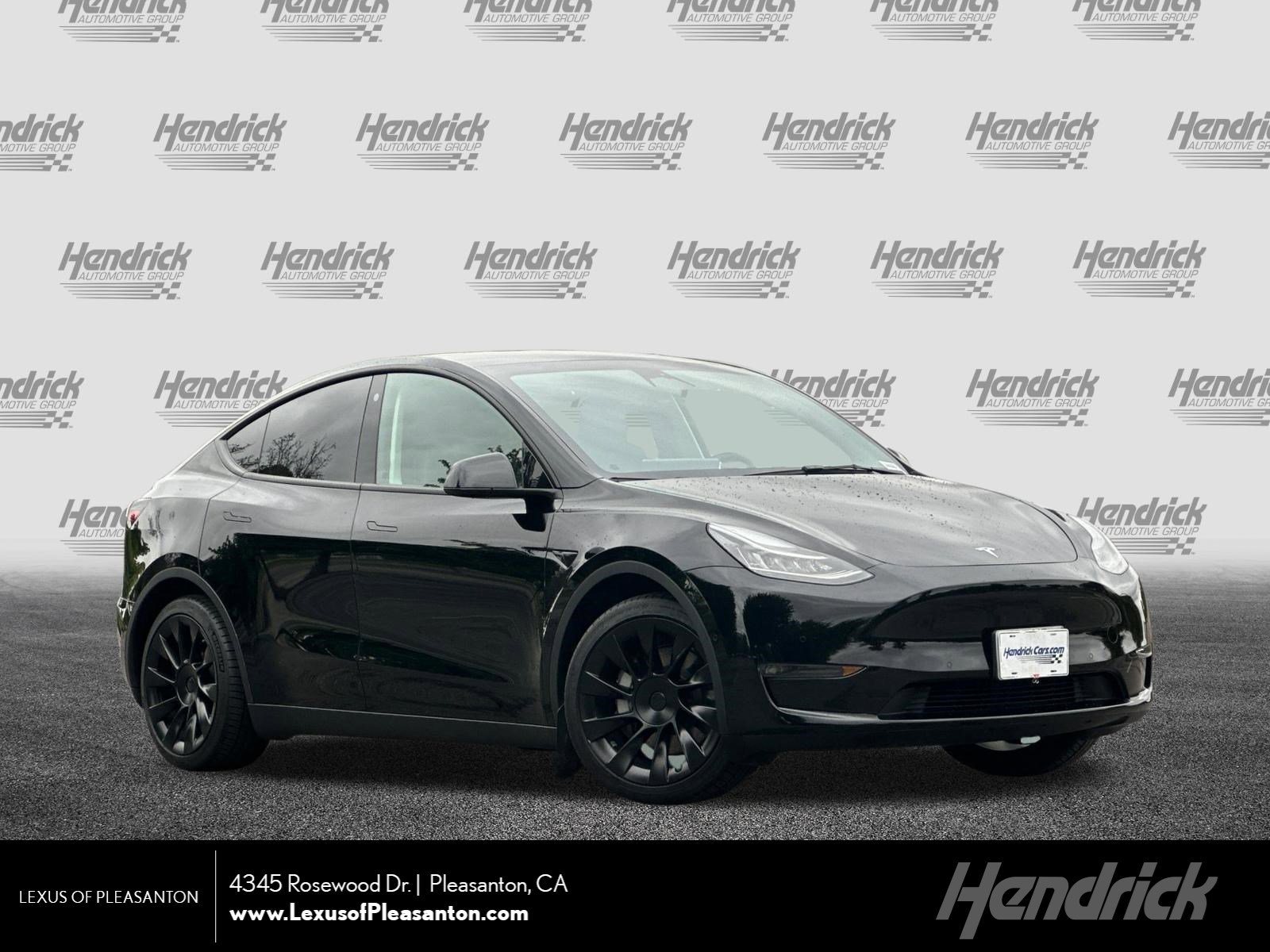Used 2022 Tesla Model Y Long Range AWD/4WD image 1
