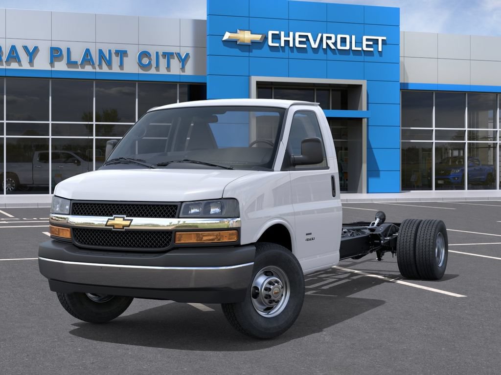 New 2026 Chevrolet Express 3500 w/ Power Convenience Package RWD image 6